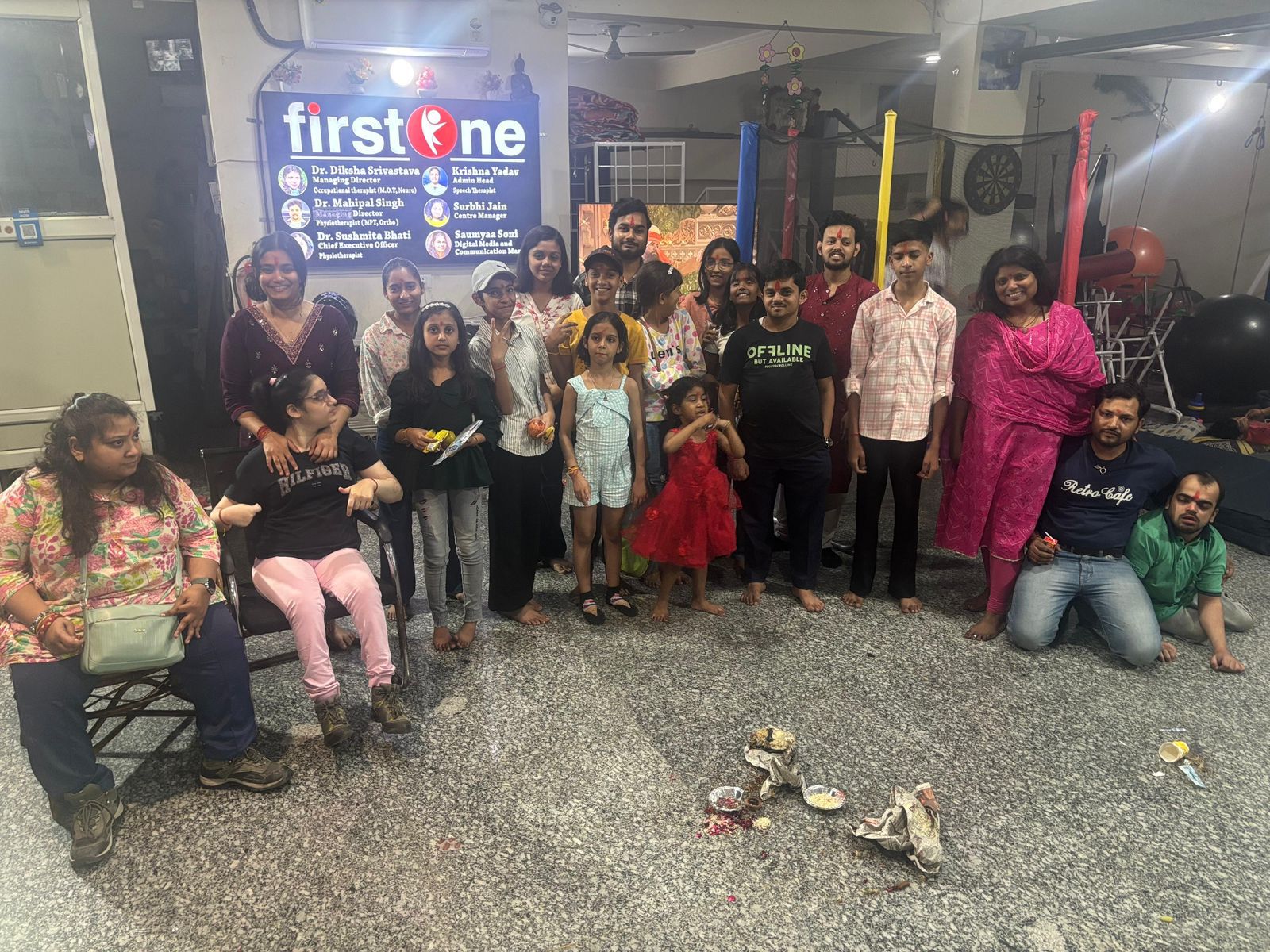 नोएडा कंजक सम्मान में फर्स्ट वन रिहैब फाउंडेशन द्वारा कन्याओं का सम्मान