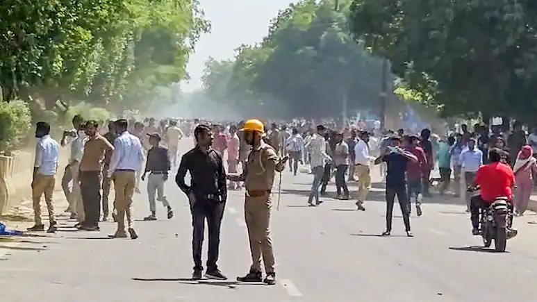 नोएडा प्रोटेस्ट फंडिंग मामले में विदेशी देशों से 1 करोड़ रुपये मिलने की जांच