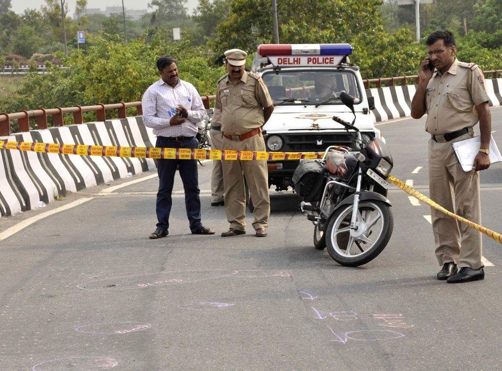 गाजियाबाद रोडरेज में बाइक और कार के विवाद के बाद युवक की मौत