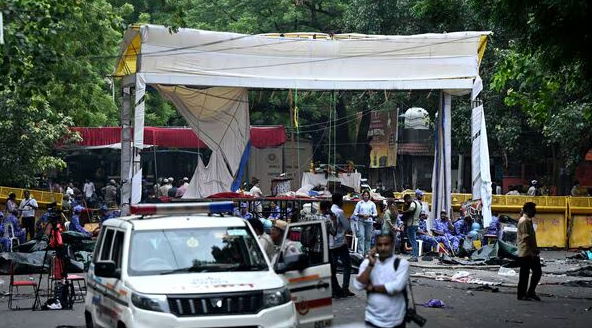 दिल्ली CJP प्रदर्शन के दौरान जंतर-मंतर से संसद मार्च में पुलिस और प्रदर्शनकारी आमने-सामने