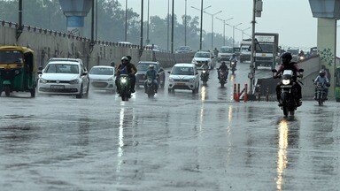 दिल्ली मानसून को लेकर IMD का ताजा अपडेट, गर्मी और बारिश का इंतजार