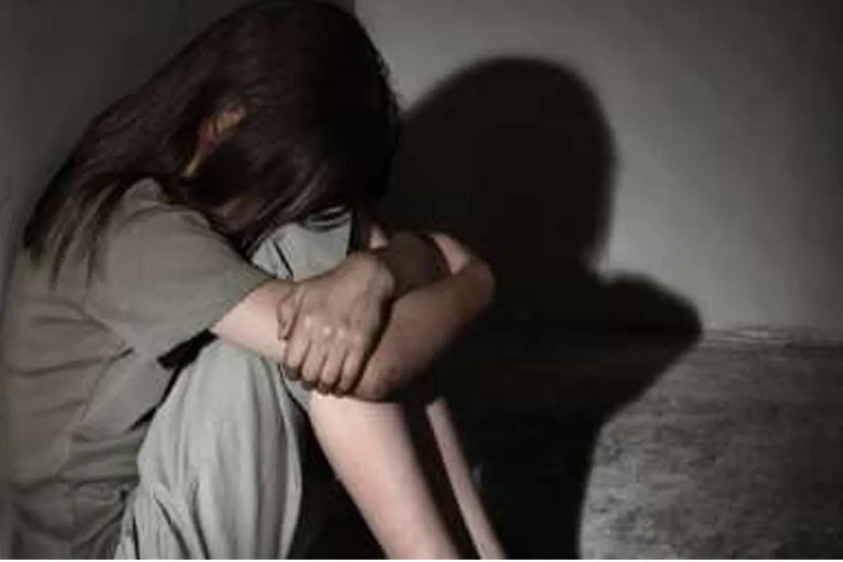 नोएडा दुष्कर्म मामला में थाना फेस-1 क्षेत्र में आरोपी पिता की गिरफ्तारी