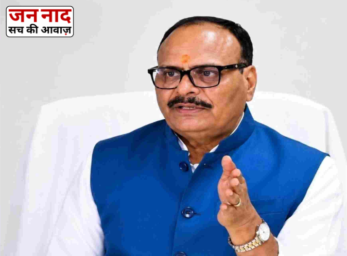 नोएडा जिला अस्पताल में दवा वितरण की शिकायत और विभागीय जांच